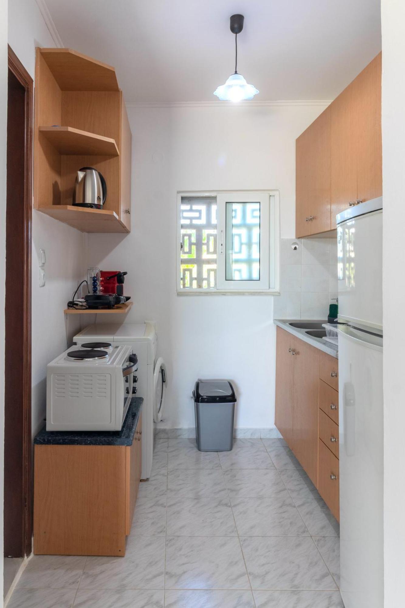Beachside Apartment-1